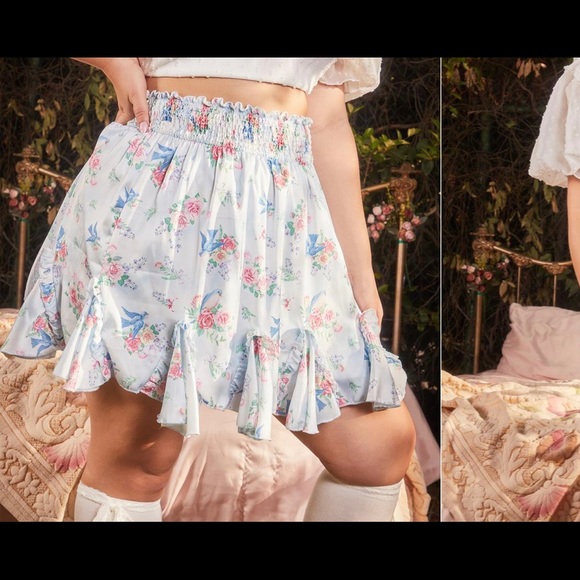 New with tags stretchy - Picture 2 of 5